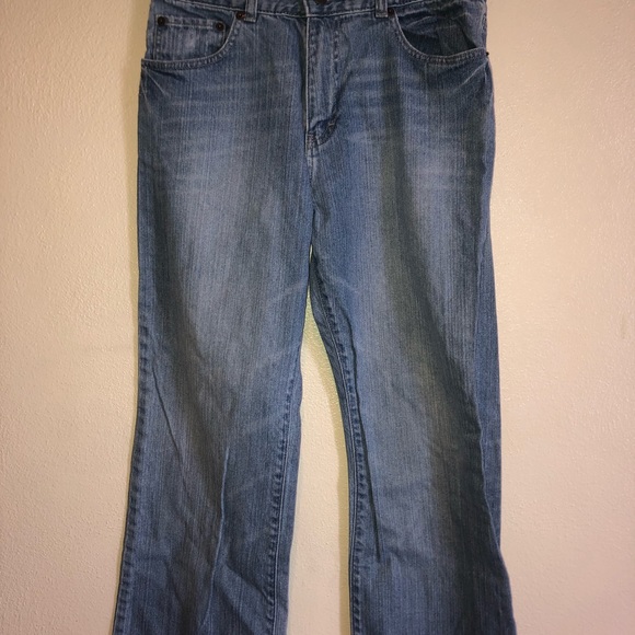 Blue Jean - Picture 2 of 4